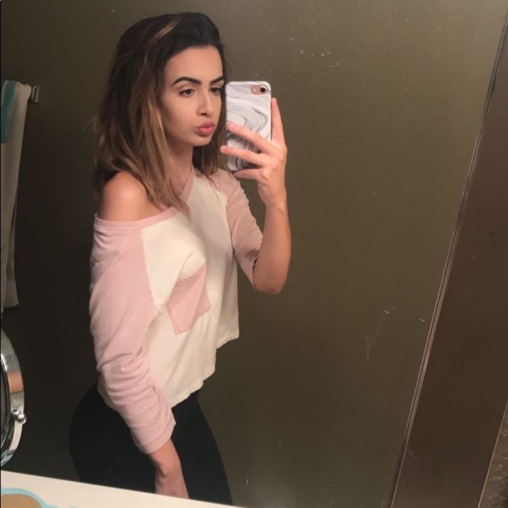 Cute Pacsun pink & white top w/ pocket